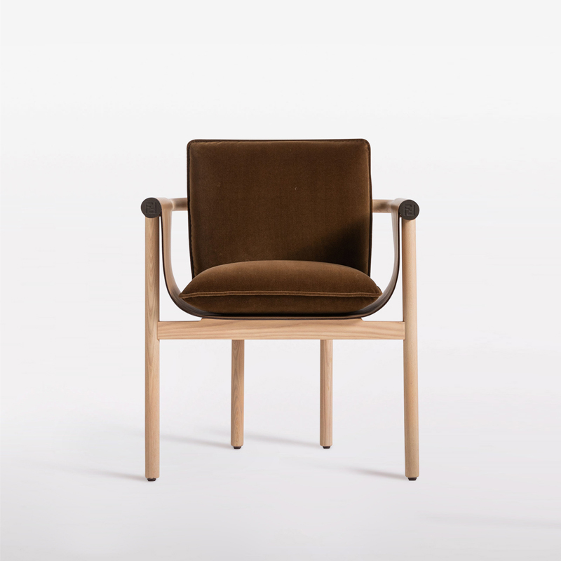 GDC Simple Design Leisure Chair Solid Wood Comfy Sponge