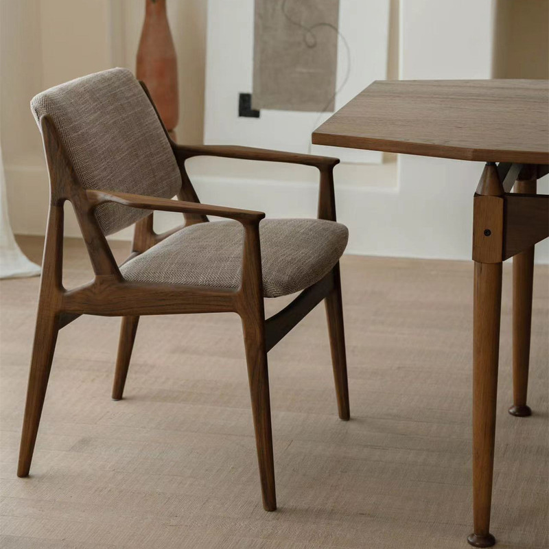 GDC Nordic Style Hot Selling Solid Wood Frame Fabric